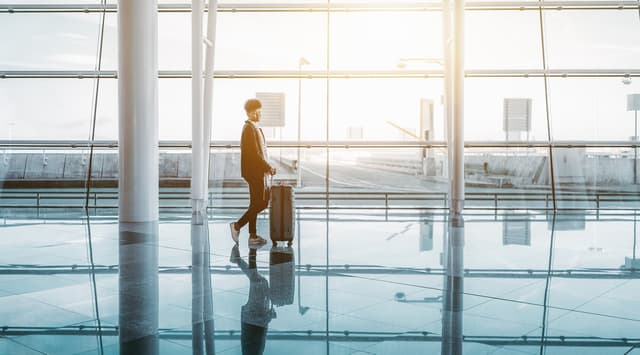 How to Go from Porto Airport to the City Center (Without Luggage)