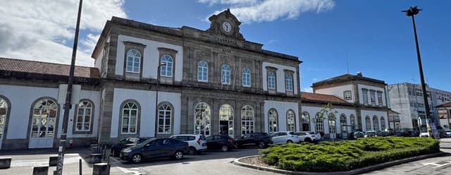 Consigna de equipaje en la estación de Porto Campanhã (2026)