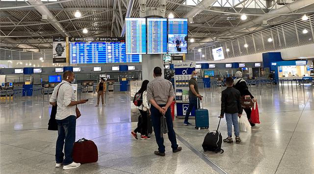 Onde guardar a bagagem no Aeroporto de Atenas