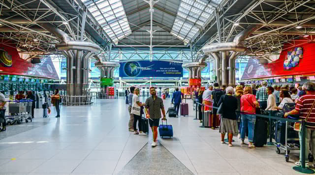 Lisbon layover guide: transport, luggage, and things to do