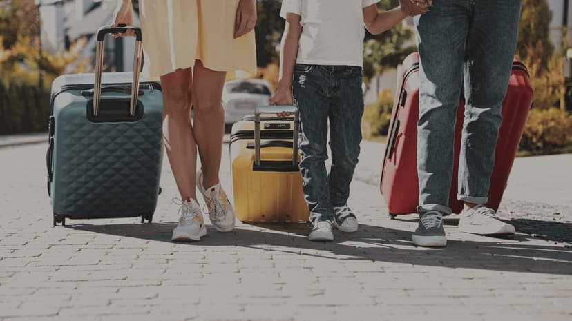 Where to store luggage in Lisbon: Complete guide