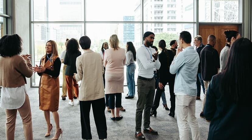 Rethinking MICE Event Logistics: The Role of Luggage in Attendee Flow and Experience